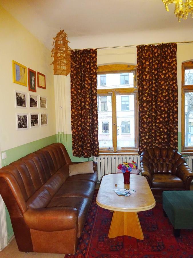 Hummel Hostel - Historische Stadtvilla Mit Garten Weimar  Esterno foto