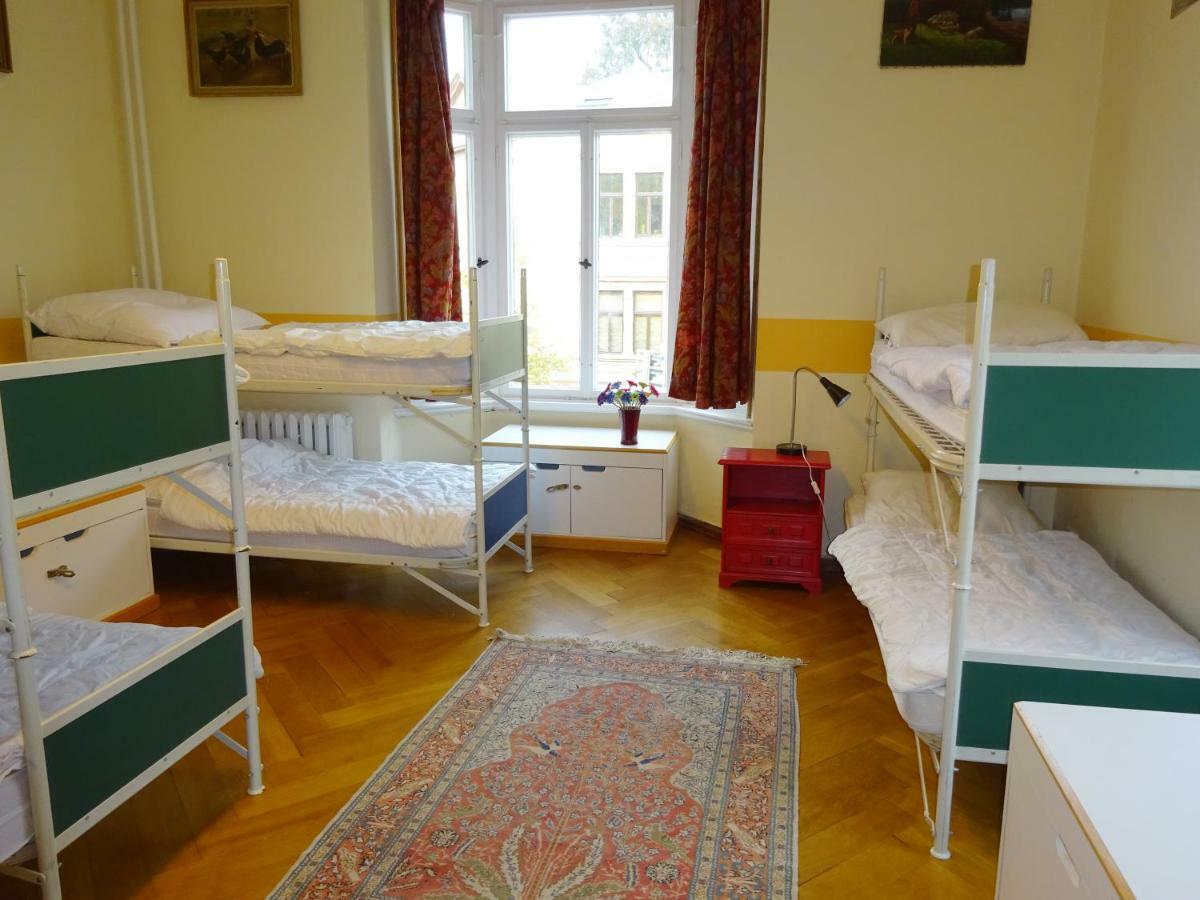 Hummel Hostel - Historische Stadtvilla Mit Garten Weimar  Esterno foto